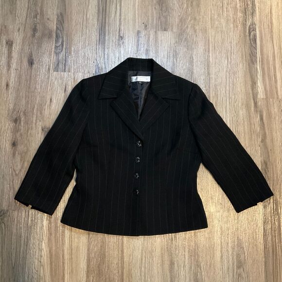 Tahari Arthur S Levine Black Pinstripe Blazer‎ Suit Jacket Sz 10P Petite - Picture 1 of 8